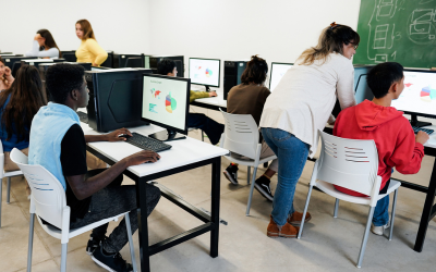 ¿Qué tipo de computadores necesita tener un colegio en 2026?